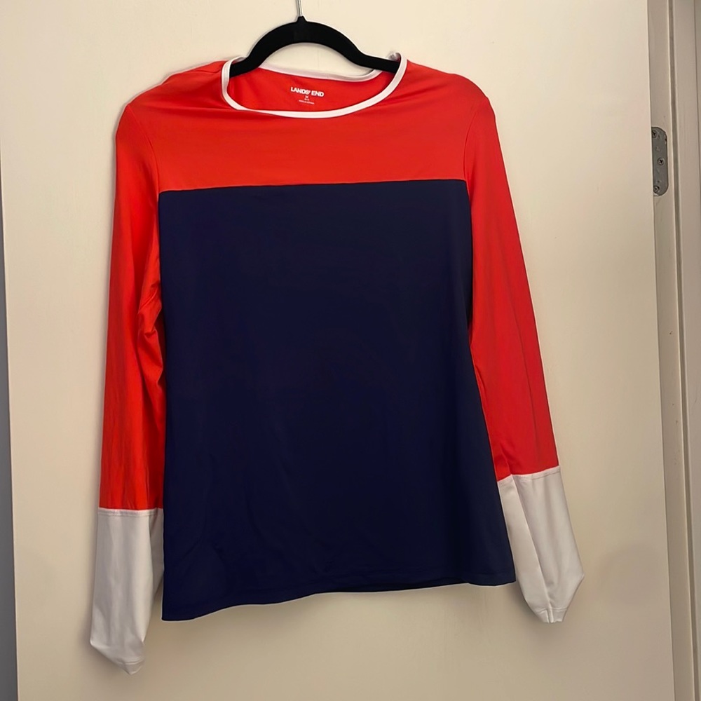 Lands’ end rash-guard